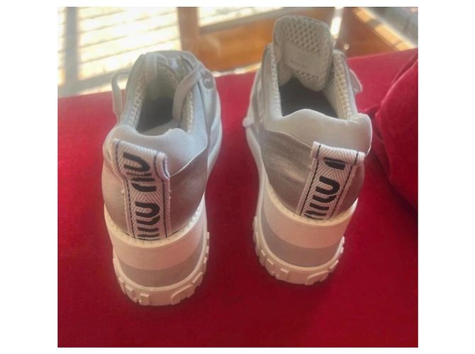 Sneakers Miu Miu in tela argento con zeppa - vista 4