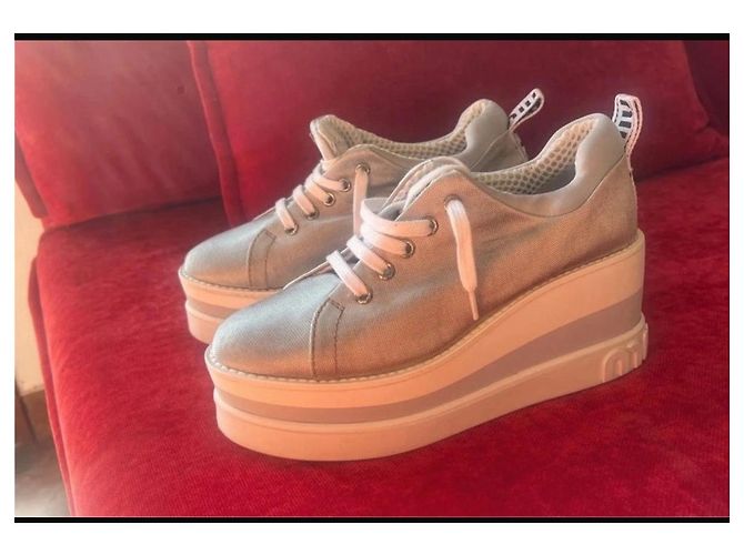 Sneakers Miu Miu in tela argento con zeppa - vista 6