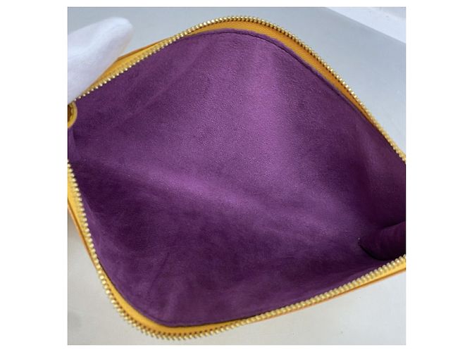 Louis Vuitton Epi Pochette Accessoires M52949 - vista 4
