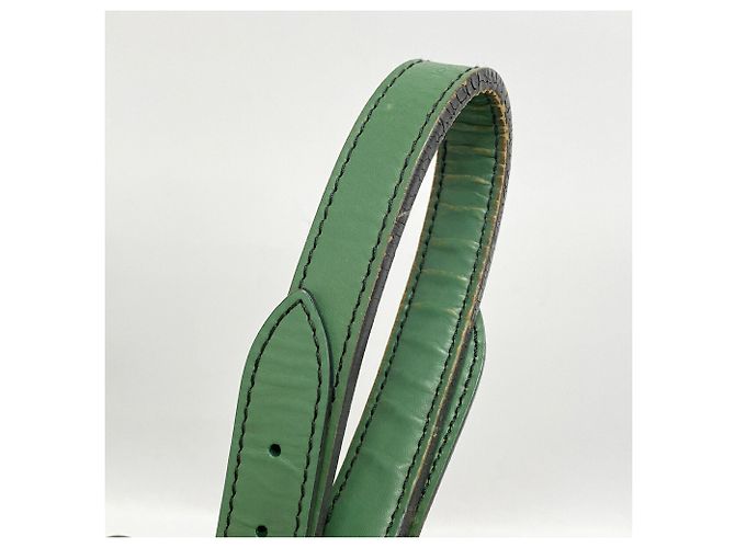 Noe Borsa a tracolla Louis Vuitton Epi Petit Noé - Borneo Green - vista 12