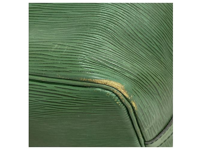 Noe Borsa a tracolla Louis Vuitton Epi Petit Noé - Borneo Green - vista 6