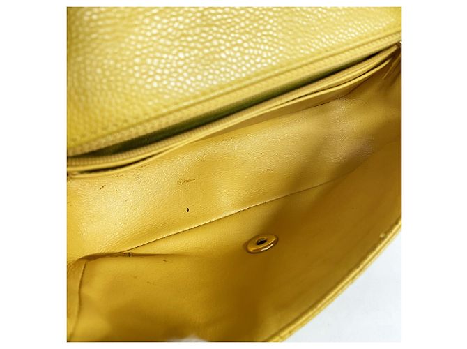 Chanel Mini Matelassé Schultertasche mit Kette - Ansicht 4