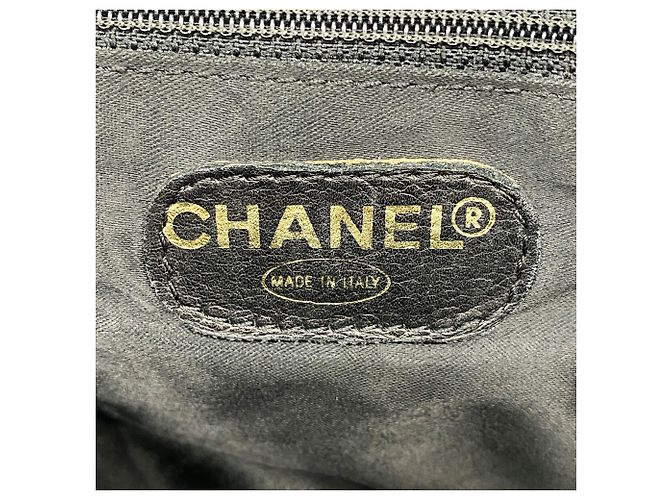 Borsa a tracolla Chanel in pelle d'agnello nera - vista 5
