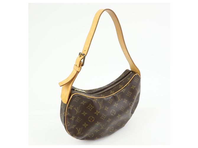 Louis Vuitton Croissant Monogram Canvas MM - vista 4