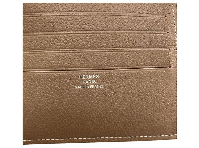 Hermès Hermes Citizen Twill Compact Silk Bi-Fold Wallet - view 6
