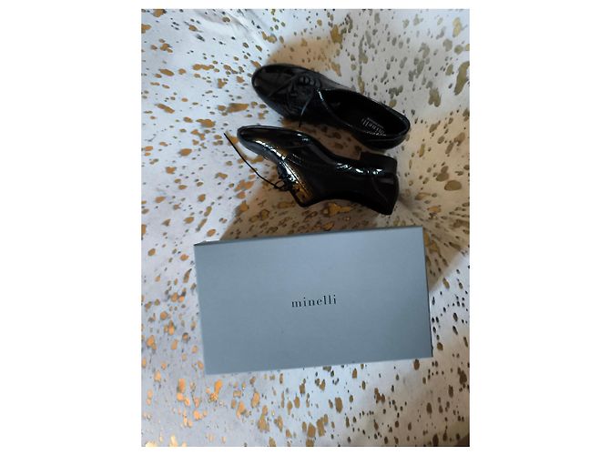 Scarpe Minelli in vernice nera - vista 3