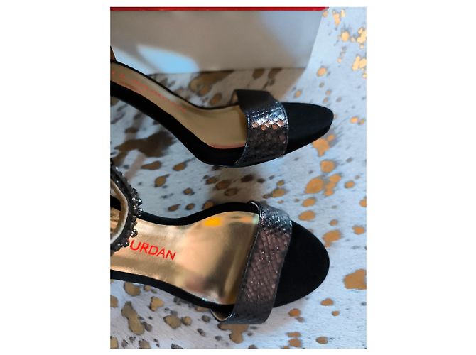 Charles Jourdan high heel sandals adorned with rhinestones - view 4