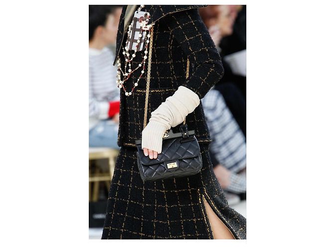 Chanel 2.55 Reissue Mini Hanger Borsa Nera - vista 3