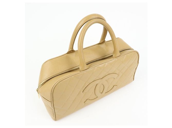 Chanel Timeless CC Bowler Quilted Caviar Medium - vista 4