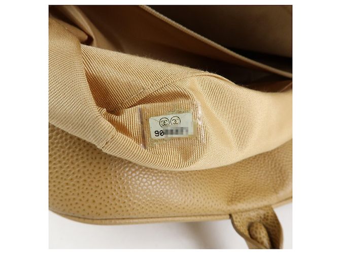 Chanel Timeless CC Bowler Quilted Caviar Medium - vista 7