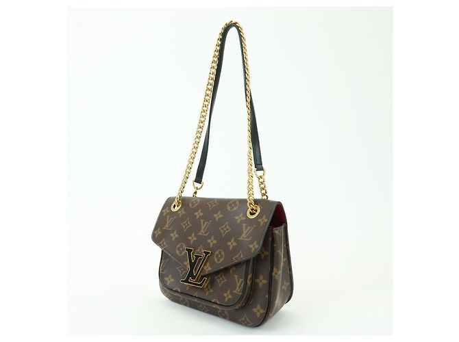 Louis Vuitton Passy Monogram Canvas - vista 3