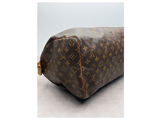 Louis Vuitton Speedy 40 Monogram in tela marrone - vista 11