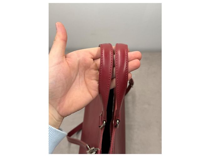 Louis Vuitton Brea GM borsa in pelle Epi bordeaux - vista 9