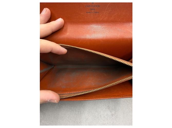 Louis Vuitton Cartera Larga Piel Epi Marrón - vista 14