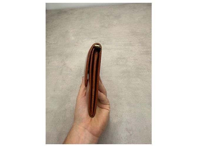 Louis Vuitton Cartera Larga Piel Epi Marrón - vista 4