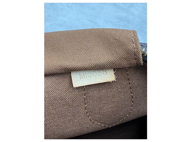 Borsa Louis Vuitton Montorgeuil GM Monogram - vista 12