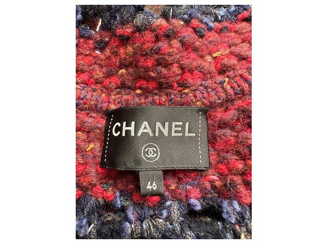 Abrigo de bouclé a rayas Chanel 2017 con hebilla CC Sz.44 de segunda mano - vista 3