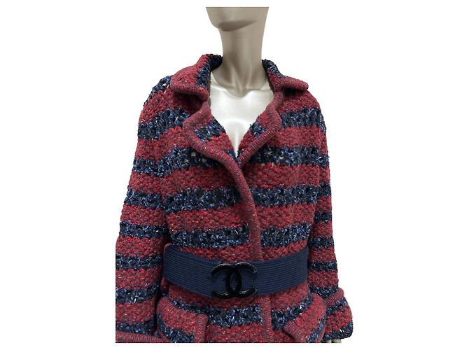 Abrigo de bouclé a rayas Chanel 2017 con hebilla CC Sz.44 de segunda mano - vista 6