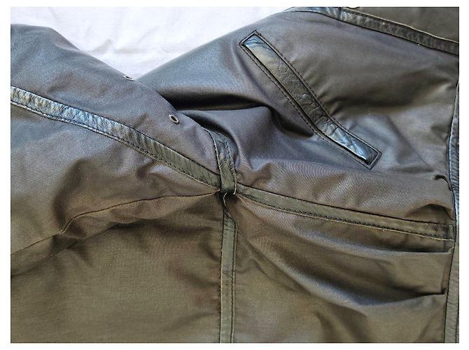 Giacca invernale in pelle nera Mac Douglas foderata in shearling - vista 11