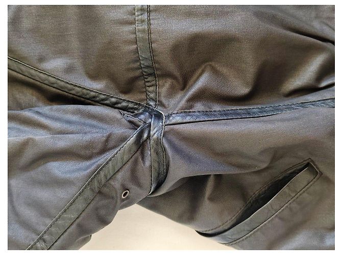 Giacca invernale in pelle nera Mac Douglas foderata in shearling - vista 12