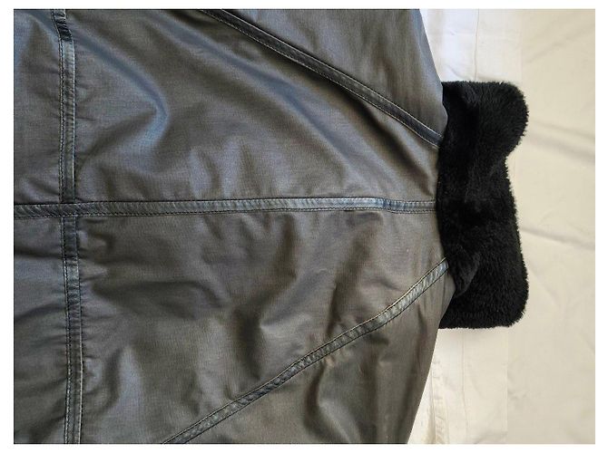 Giacca invernale in pelle nera Mac Douglas foderata in shearling - vista 17