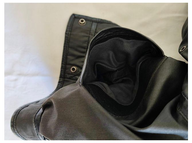 Giacca invernale in pelle nera Mac Douglas foderata in shearling - vista 9