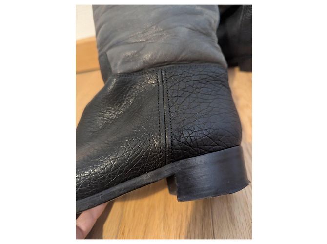 Botas Chanel de cuero negro y gris - vista 5
