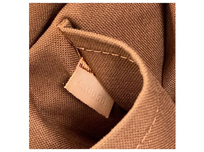 Louis Vuitton M40075 Borsa a Spalla Tulum GM - vista 7