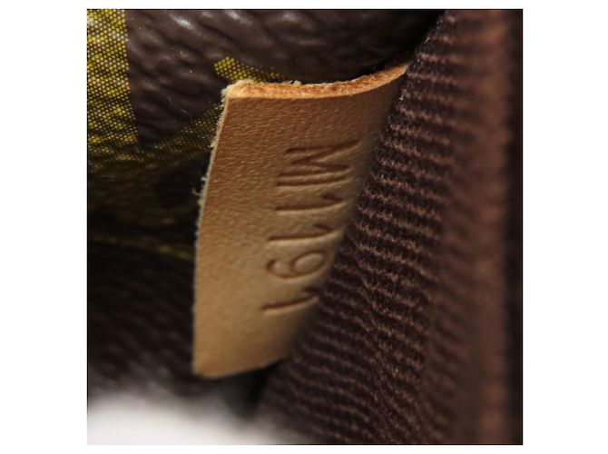 Borsa a tracolla Louis Vuitton Menilmontant PM - vista 7