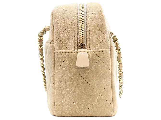 Borsa Camera Chanel AS6443 in camoscio beige scuro - vista 2