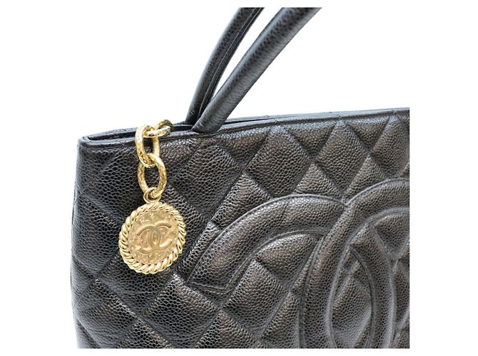 Borsa Tote Chanel Reissue in pelle Caviar nera - vista 7