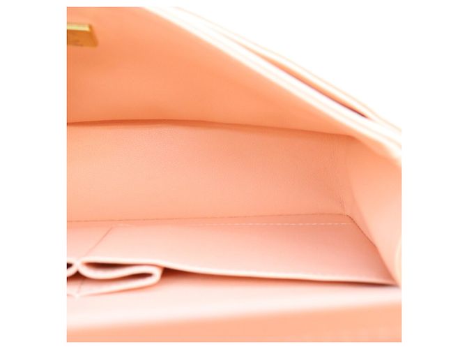 Borsa a tracolla Chanel AO1113 in pelle d'agnello matelassé rosa salmone - vista 11