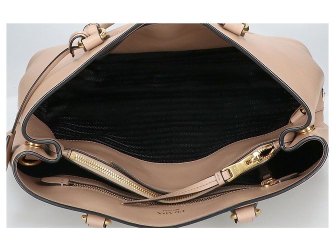 Prada 1BA579 Grace Handtasche aus Kalbleder mit geprägtem Logo - Ansicht 6