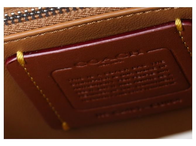 Borsa COACH Rogue Tea Rose in pelle Glovetanned - vista 7