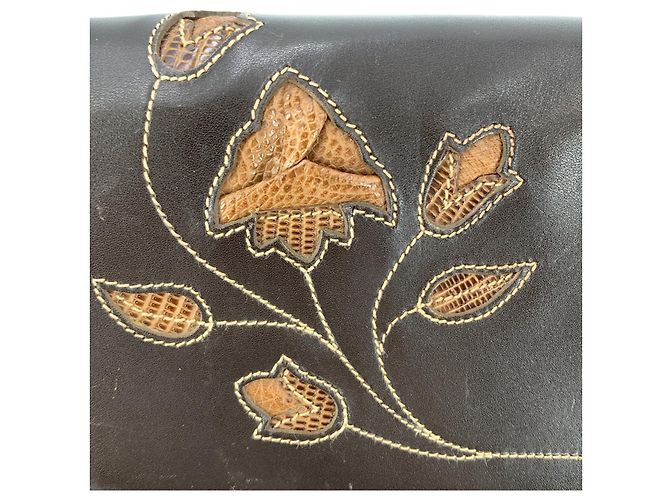 Gucci Pochette Vintage in Pelle Marrone con Intarsi Floreali - vista 7