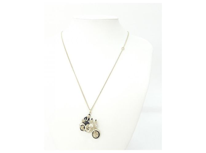 Collar Chanel - vista 5