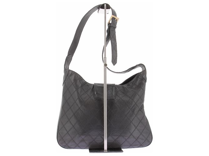 Chanel Borsa media in pelle nera con logo dorato - vista 3