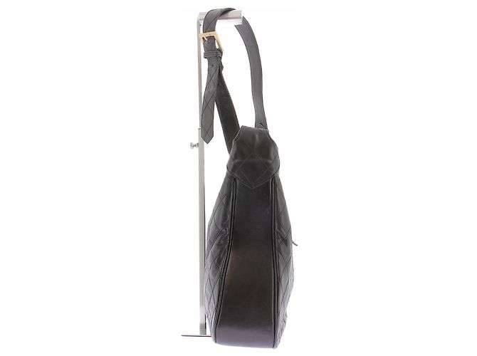 Chanel Borsa media in pelle nera con logo dorato - vista 4