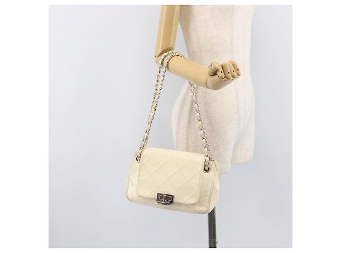 CHANEL Chain Shoulder Bag Leather Beige Silver CC - vista 29
