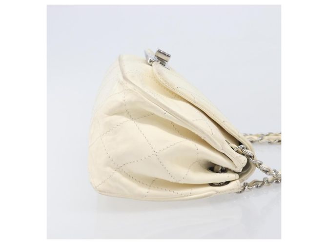 CHANEL Chain Shoulder Bag Leather Beige Silver CC - vista 4