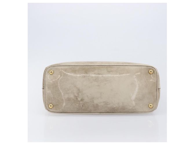 PRADA Hand Bag Patent Beige Gold Tone - vista 5