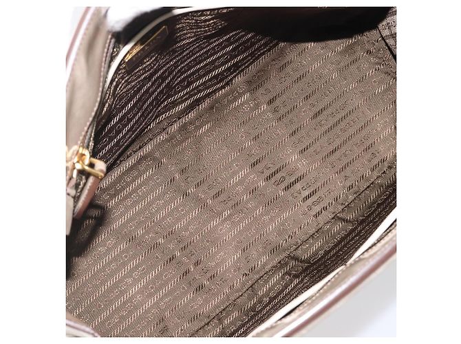 PRADA Hand Bag Patent Beige Gold Tone - vista 9