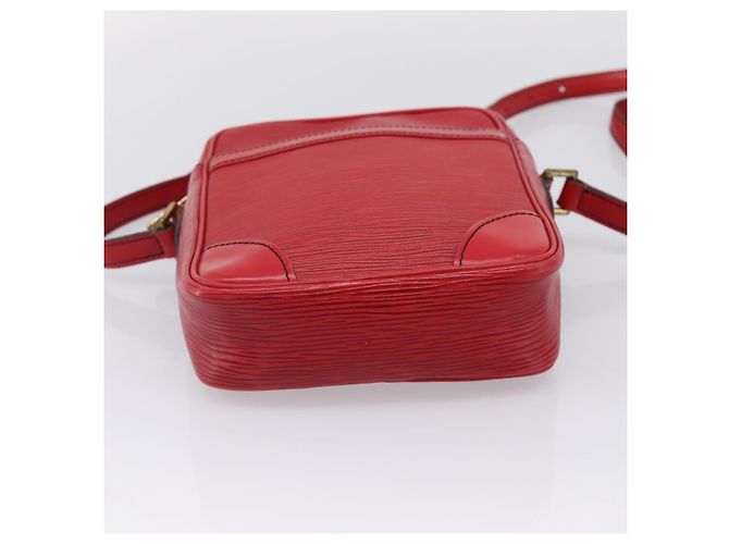 LOUIS VUITTON Epi Danube Shoulder Bag Red M45637 LV - vista 5
