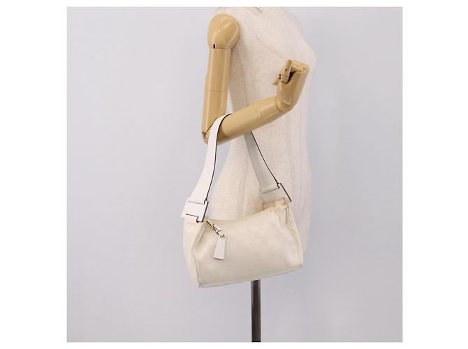 GUCCI Shoulder Bag GG Canvas White Gold 92699 - vista 24