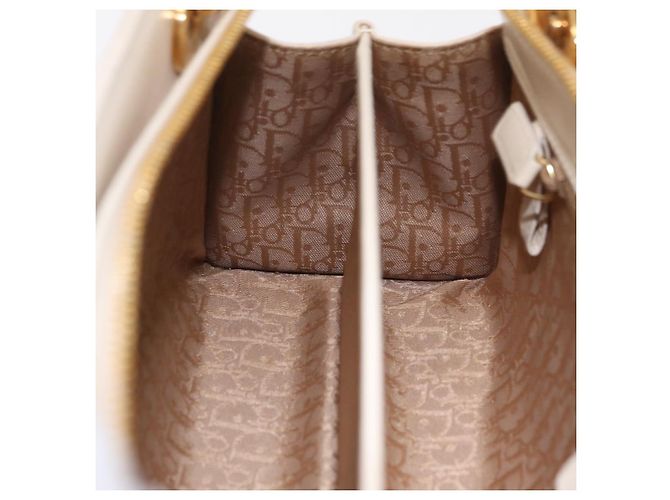 Christian Dior Canage Shoulder Bag Lamb Skin Beige Gold Tone - vista 24