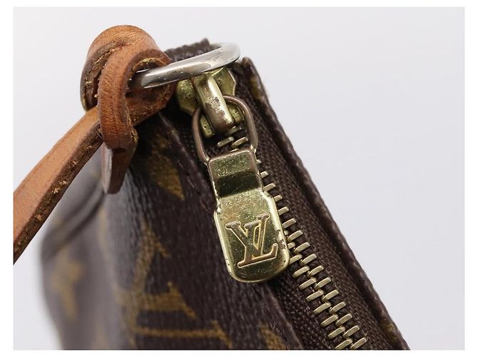 LOUIS VUITTON Monogram Pochette Accessoires Pouch M51980 LV - vista 16