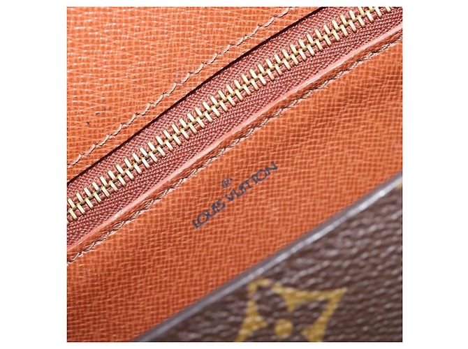 Saint-Cloud LOUIS VUITTON Monogram Saint Cloud MM Shoulder Bag M51243 LV - vista 21
