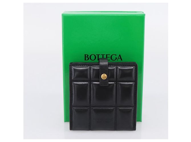 Bottega Veneta Padded Compact Wallet Leather Black Gold Tone - vista 12