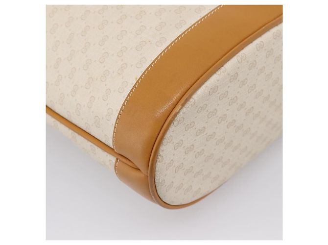 GUCCI Micro GG Supreme Shoulder Bag PVC White Gold - vista 16