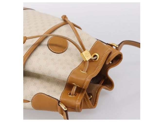 GUCCI Micro GG Supreme Shoulder Bag PVC White Gold - vista 6